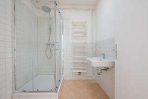 Lichtdurchflutetes City-Apartment nahe Ku’damm I Balkon I Aufzug I bezugsfrei I provisionsfrei – Eisenzahnstraße 15, 10709 Wilmersdorf, Berlin – Vorschaubild 5