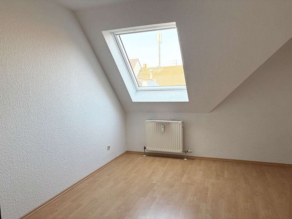Immobilie in Freudental - Sofort frei: Großzügige, gepflegte 4-Zimmer-Maisonette-ETW 
mit Balkon und TG-Stellplatz - Bild 5