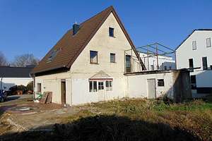 Platz für Visionen: Ihr Modernisierungs- oder Sanierungprojekt auf einem Filetgrundstück! – Die vollständige Adresse der Immobilie erhältst du vom Anbieter., 50181 Bedburg – Vorschaubild 35