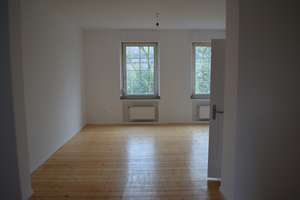 Schicke vollständig renovierte  3-Zimmer-Altbauwohnung mit Balkon.  -optional mit Büro im EG- – Die vollständige Adresse der Immobilie erhältst du vom Anbieter., 41065 Lürrip, Mönchengladbach – Vorschaubild 3