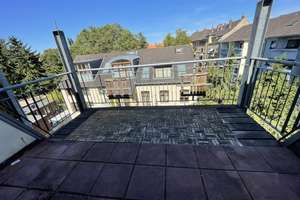 Helle 2-Zimmer-DG-Wohnung mit Terrasse in Ehrenfeld – Gutenbergstr. 63, 50823 Ehrenfeld (Ortsteil), Köln – Vorschaubild 3