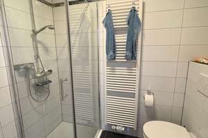 Modernes Platzwunder mit guter Infrastruktur , 113 m² Wohnglück mit Dachterrasse & Fernwärme! – 60433 Frankfurter Berg, Frankfurt am Main – Vorschaubild 17