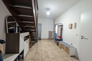 Geräumige 3-Zimmer-Maisonette-Wohnung in Ma-Neckarau/Spacious 3-Room Duplex Apartment in Ma-Neckarau – Die vollständige Adresse der Immobilie erhältst du vom Anbieter., 68199 Neckarau, Mannheim – Vorschaubild 9