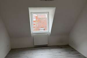 Helle 3-Zimmer-Dachgeschosswohnung – Kernsaniert & mit Einbauküche – Blumenauer Straße 9, 30449 Linden-Mitte, Hannover – Vorschaubild 8