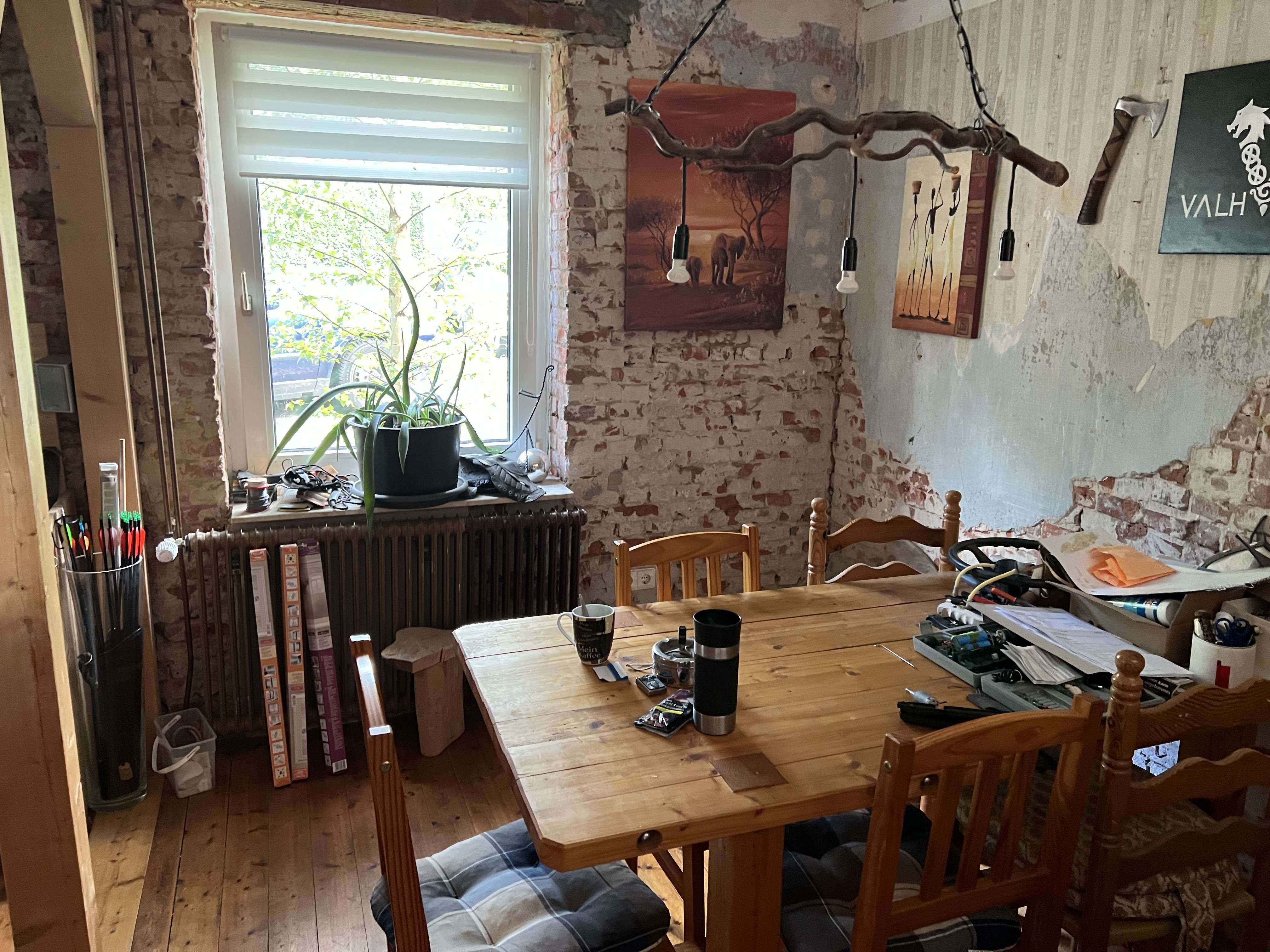 Immobilie in Hemmoor - Zeit für Veränderung!
Wohnhaus mit Einliegerwohnung und vielen Nebengebäuden in ruhiger Lage von Hem - Bild 4