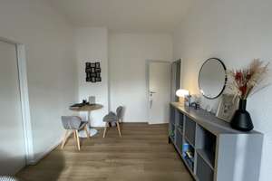 Neuwertig! Stilvolle 2-Zimmer-Wohnung mit EBK und Sonnenterrasse in zentraler Lage von Aachen! – Steinkaulstraße 51, 52070 Adalbertsteinweg, Aachen – Vorschaubild 2