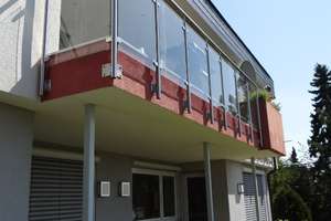 Sifi: 1-2-Fam.-Haus am Wald, Aussicht, EBK, Doppelgarage, ELW für Freiberufler oder Pflegepersonal – Die vollständige Adresse der Immobilie erhältst du vom Anbieter., 71063 Sindelfingen – Vorschaubild 2