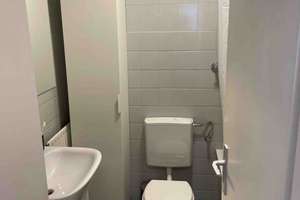 Einziehen und Wohlfühlen: Helle freundliche 2-Zimmer-Wohnung mit Balkon zu vermieten – Bergheimer Straße 24, 47807 Fischeln, Krefeld – Vorschaubild 11