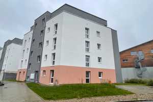 helle, schöne Neubau-Wohnung mit Balkon in Furtwangen (7) – 78120 Schwarzwald-Baar-Kreis – Vorschaubild 2