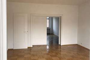 Altbauperle direkt am Hofgarten - bezugsfrei mit Balkon in Bestlage Düsseldorf – Die vollständige Adresse der Immobilie erhältst du vom Anbieter., 40479 Pempelfort, Düsseldorf – Vorschaubild 5