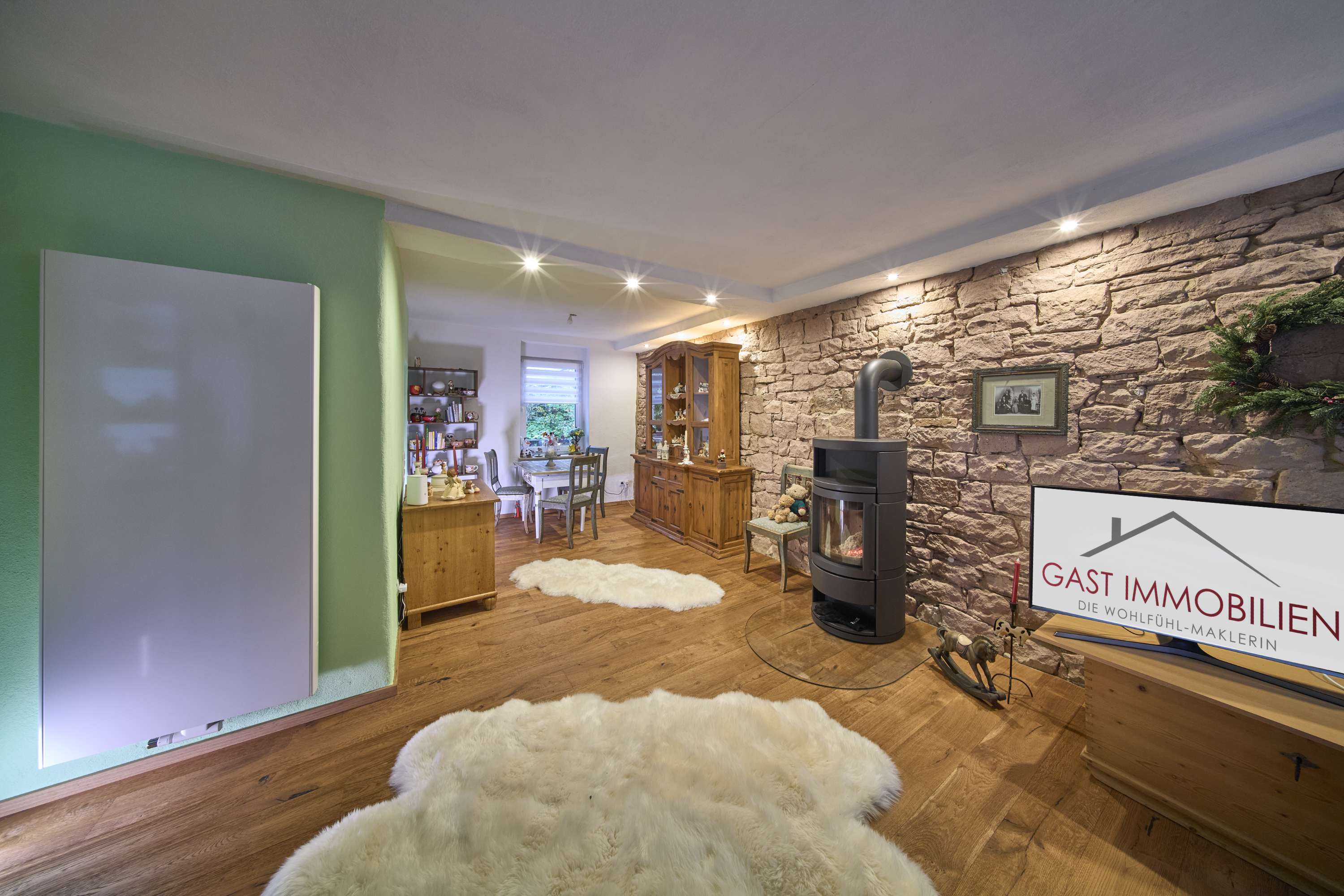 Immobilie in Lindenberg - Kernsaniertes Wohnidyll am Speyerbach sucht Liebhaber! - Bild 1