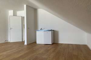 Renovierte Etagenwohnung in ruhiger Seitenstraße in MZ-Laubenheim – Die vollständige Adresse der Immobilie erhältst du vom Anbieter., 55130 Laubenheim, Mainz – Vorschaubild 4