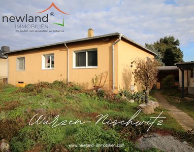 Raum- & Gartenwunder - Bungalow mit Einliegerwohnung in Nischwitz nähe Wurzen!