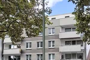 Helle, modern kernsanierte 4,5-Zimmer-Wohnung mit großem Balkon im 1. OG in Duisburg-Kaßlerfeld