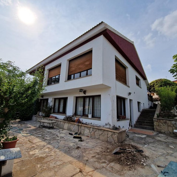Villa mit Garten und Pool in Ulldemolins