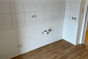 Sanierte gemütliche 2 Zimmerwohnung mit Balkon zum 01.03.2025 frei! – Rheinstr. 84, 27570 Bremerhaven – Vorschaubild 6