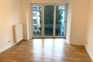 Gerresheim: Stilvolle 3-Zimmer-Wohnung mit Süd-Loggia und Aufzug in begehrter Lage – Die vollständige Adresse der Immobilie erhältst du vom Anbieter., 40625 Gerresheim, Düsseldorf – Vorschaubild 14