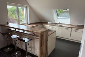 Attraktive Dachwohnung nahe Basel – 105 m², modern & grosszügig mit Klimaanlage und Carport  – Oscar-Grether-Straße 2A, 79539 Lörrach – Vorschaubild 2