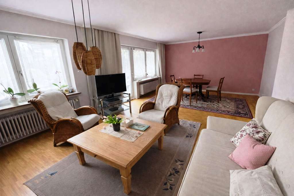 Immobilie in Schwabhausen - Große und ruhige Doppelhaushälfte mit Einliegerwohnung! - Bild 2