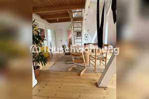 Tauschwohnung: Lichtdurchflutete Dachgeschoss Maisonette Wohnung