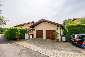 Wohnen mit Weitblick – Stilvolle Villa am grünen Ortsrand von Prien am Chiemsee – Die vollständige Adresse der Immobilie erhältst du vom Anbieter., 83209 Prien am Chiemsee – Vorschaubild 13