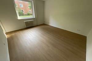 Frisch renovierte 2 Zimmer-Wohnung mit modernisiertem Wannenbad – Eutiner Str. 22, 23554 Sankt Lorenz Nord, Lübeck – Vorschaubild 4
