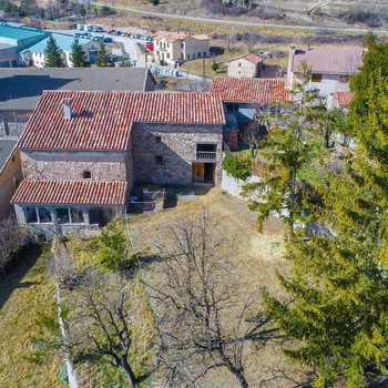 Immobilien zum Verkauf in Gombrèn