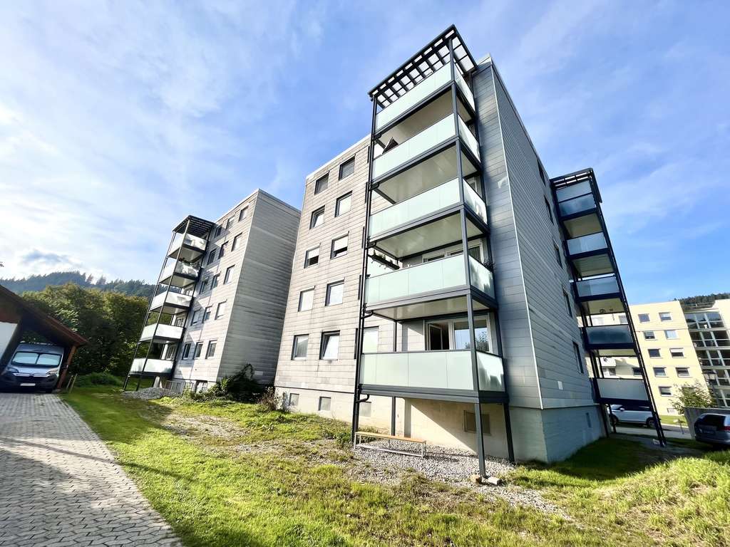 Immobilie in Weitnau - Sonnige 4-Zimmer-Wohnung mit Balkon & Traum-Aussicht - Bild 2
