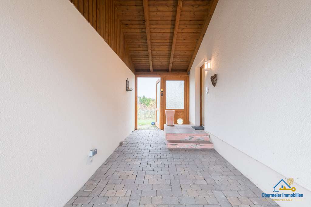 Immobilie in Schierling - Charmante DHH für Paare & Familien: Garten, Garage und viel Nutzfläche - Bild 3