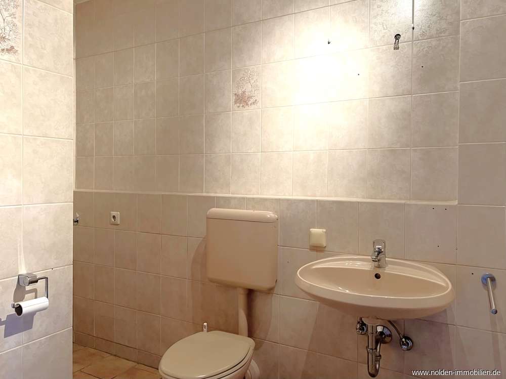 Immobilie in Schwetzingen - ***VIELSEITIG & GROSSZÜGIG – 4 WOHNEINHEITEN MIT GARTEN, GARAGE & STELLPLÄTZEN*** - Bild 8