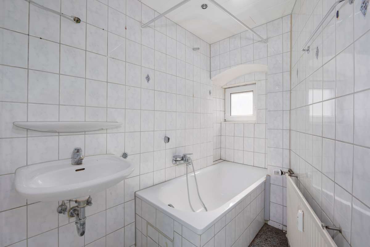 Immobilie in Ispringen - Attraktives Immobilienensemble mit Potenzial – Wohnen, Vermieten, Entwickeln! - Bild 4