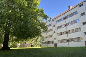 Helle 4 Zimmer Wohnung mit verglaster Loggia
in Berlin Schöneberg |Bezugsfrei ab Juli – Die vollständige Adresse der Immobilie erhältst du vom Anbieter., 12159 Schöneberg, Berlin – Vorschaubild 15