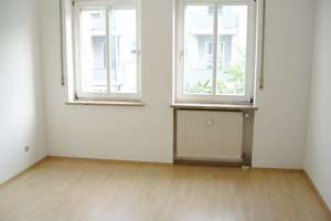 SEHR GEMÜTLICH UND KOMFORTABEL - MIT BALKON! – Die vollständige Adresse der Immobilie erhältst du vom Anbieter., 1279 Tolkewitz/Seidnitz-Nord, Dresden – Vorschaubild 8