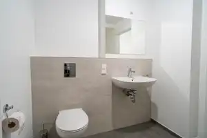 Gemütliche 2-Zimmer-Wohnung mit großzügigem Balkon – Regensburg – Vorschaubild 6