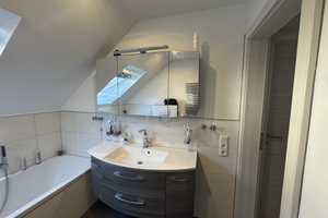 Modernisiertes Einfamilienhaus mit Dachterrasse & Garage – Bezugsfrei 2026, Wuppertal Langerfeld  – Schmitteborn 203, 42389 Wuppertal – Vorschaubild 3