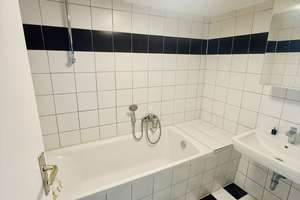 Modernisierte 3-Zimmer-Wohnung mit Loggia, Garage & großem Potenzial in Köln Sülz – Nikolausstraße 125, 50937 Sülz, Köln – Vorschaubild 9
