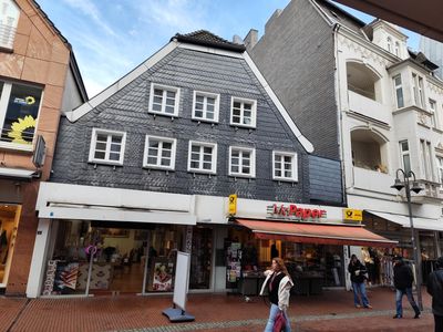Kernsanierte Altbau-Wohnung im Zentrum der Altstadt von Recklinghausen für berufstätiges Paar