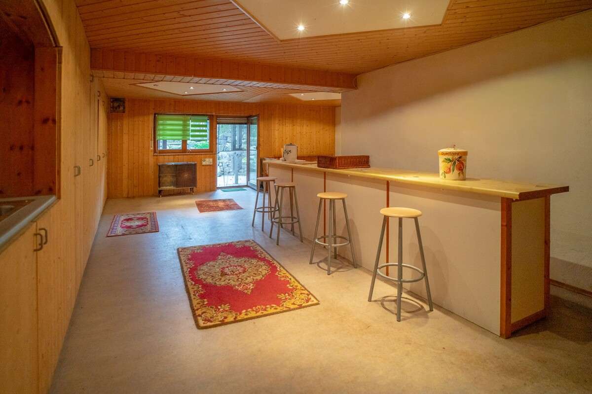 Immobilie in Stutensee - Großzügiges Einfamilienhaus mit Einliegerwohnung, Gewölbekeller und idyllischem Garten – Viel Platz  - Bild 6