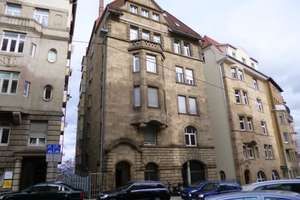 Charmante Jugendstilwohnung mit großzügigem Schnitt