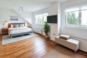 Architektonisch starkes, massives EFH mit 243 m² WFL, 1.018 m² Grund & Potential nahe Düsseldorf – Die vollständige Adresse der Immobilie erhältst du vom Anbieter., 47259 Huckingen, Duisburg – Vorschaubild 31