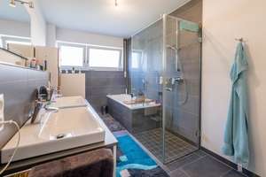 *Hochwertige und moderne 4-Zimmer Wohnung mit überdachtem Südbalkon im Straubinger Osten* – Die vollständige Adresse der Immobilie erhältst du vom Anbieter., 94315 Kernstadt, Straubing – Vorschaubild 13