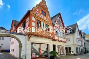 Schmuckes Fachwerk-Doppelhaus im Herzen der Altstadt – Limburg-Weilburg (Kreis) – Vorschaubild 1