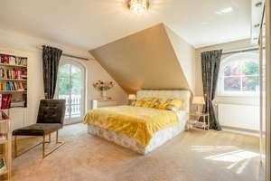 Energieeffizientes Architektenhaus mit idyllischem Garten in Waldrandlage - Lichtenrade – Die vollständige Adresse der Immobilie erhältst du vom Anbieter., 12305 Lichtenrade, Berlin – Vorschaubild 4