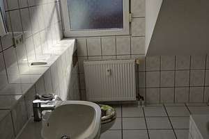 Helle 2-Zimmer-Dachgeschosswohnung mit Loggia & Tiefgarage – 68623 Lampertheim – Vorschaubild 10