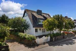 Sonnige Haushälfte in Sackgassenlage von Alt-Westerland – Die vollständige Adresse der Immobilie erhältst du vom Anbieter., 25980 Sylt (Gemeinde) – Vorschaubild 1