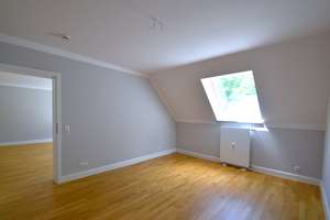 Gemütliche 2-Zimmer-Dachgeschosswohnung in ruhiger Lage von Aschaffenburg - ab 01.07.2026 – Gailbacher Straße 80 A, 63741 Schweinheim, Aschaffenburg – Vorschaubild 4