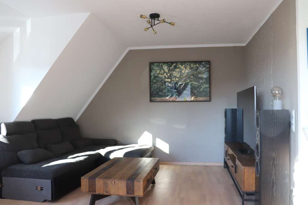 Immobilie in Neckartenzlingen - Helle 4-Zimmer Wohnung in Neckartenzlingen - Bild 1