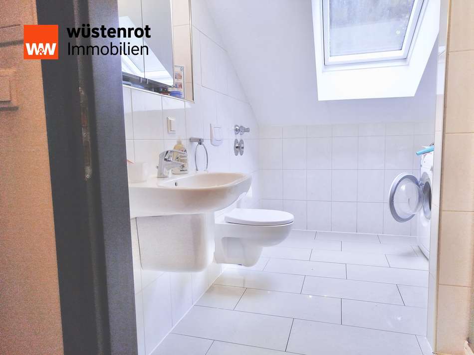 Badezimmer (DG 2)