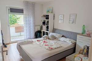 Charmante Erdgeschoss 2-Zimmer-Eigentumswohnung mit 51 m² Wohnfläche inkl. Balkon & Kellerabteil – 50999 Sürth, Köln – Vorschaubild 4
