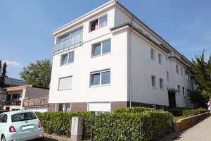Nähe Uniklinik Bonn-Ippendorf: Sanierte Drei-Zimmer-Mietwohnung mit großem Balkon
